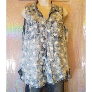 Rock & Republic Size Medium Denim Button Down Tank Top with White Stars